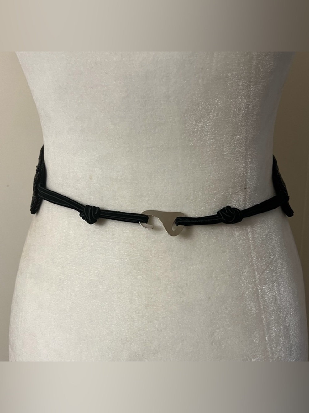 Vintage Milor Ltd Hand-Beaded Art Deco Belt black silver metallic - Picture 8 of 9